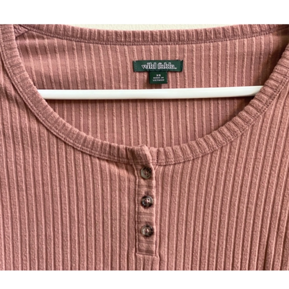 Top - Picture 2 of 2